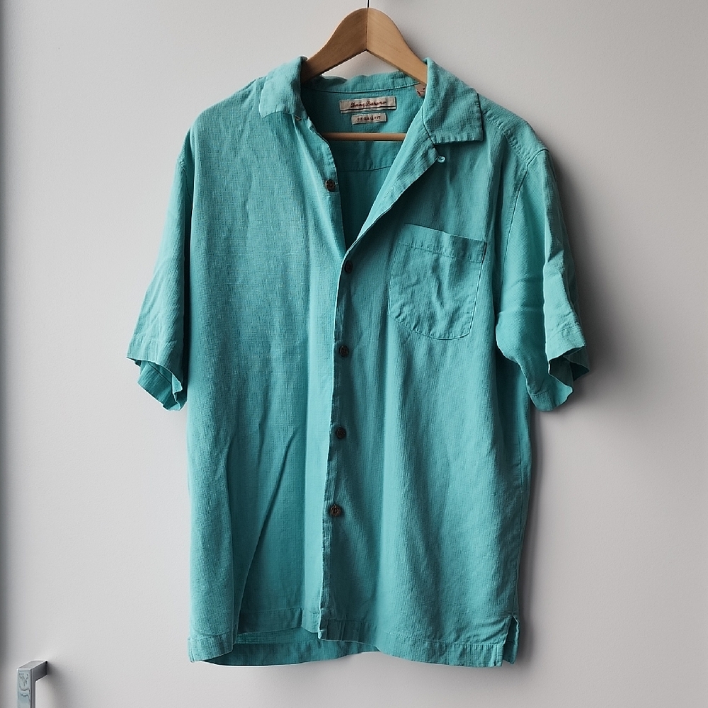 Tommy Bahama 100% Silk Oversized Short Sleeve Button Up Shirt